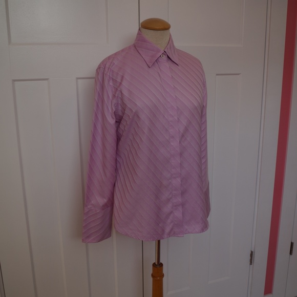Banana Republic Lavender Button Shirt- Size Large - Picture 3 of 5